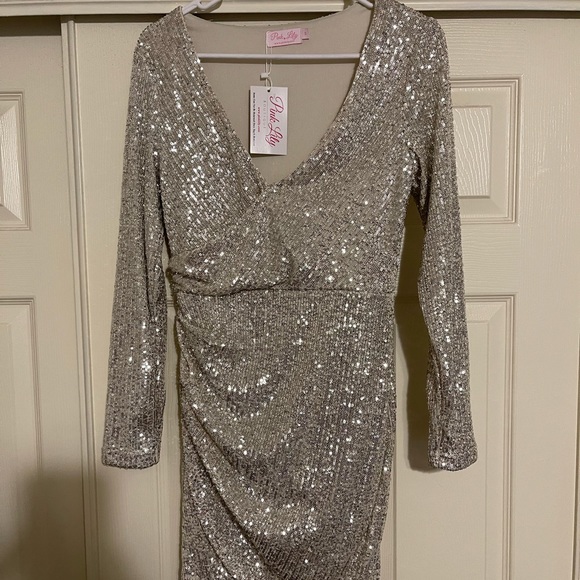 pink lily sequin dress NWT Pink Lily Sparkly Sequin Long Sleeve Dress